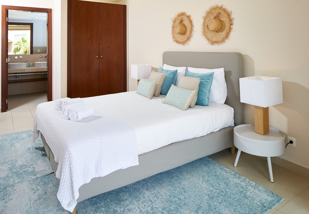 Apartamento em Albufeira - 12C2A * Herdade dos Salgados * 75549/AL