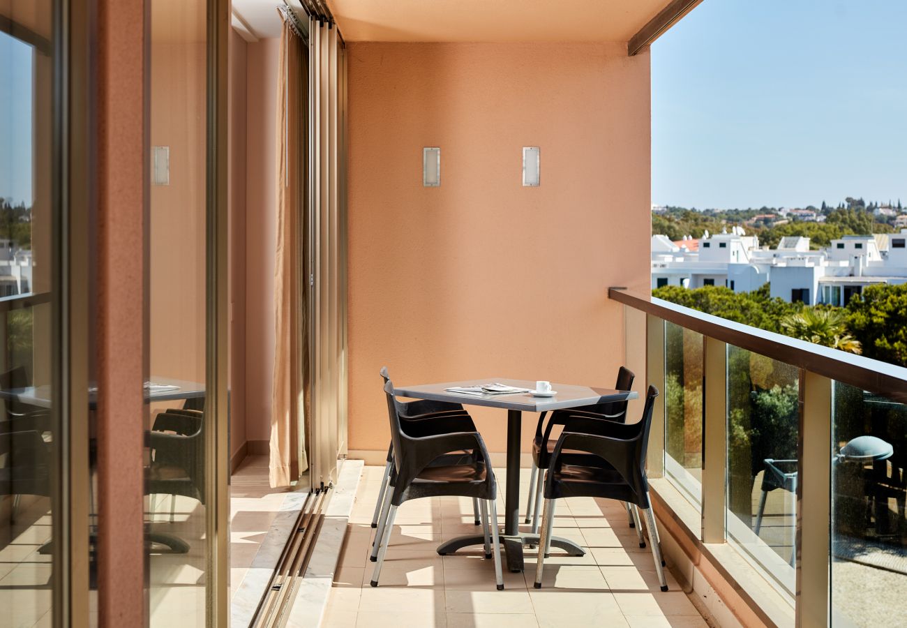 Apartamento em Albufeira - 09C3A * Herdade dos Salgados * 69663/AL
